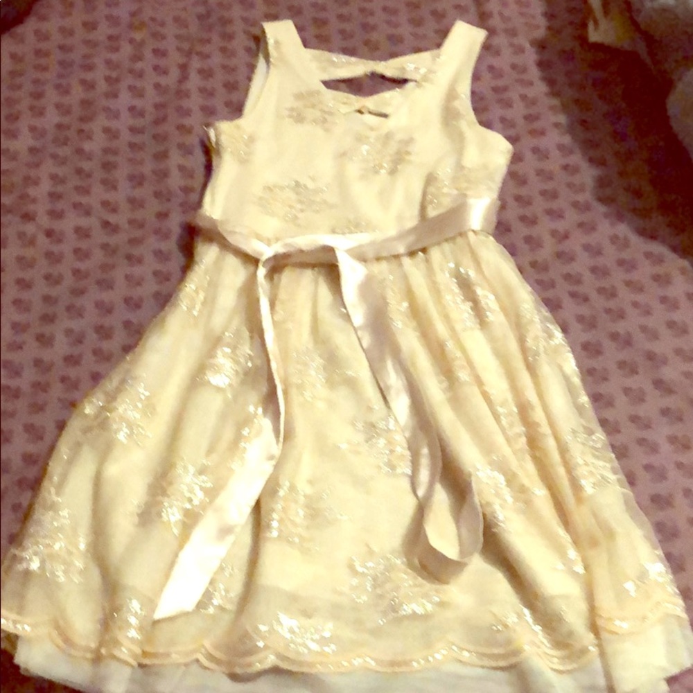 Girl dress